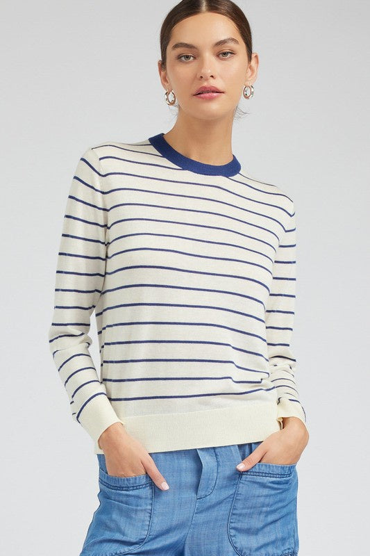 Long-Sleeve Round Neck Pullover Sweater