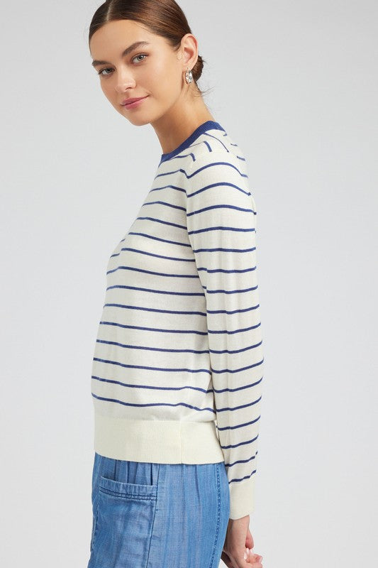 Long-Sleeve Round Neck Pullover Sweater