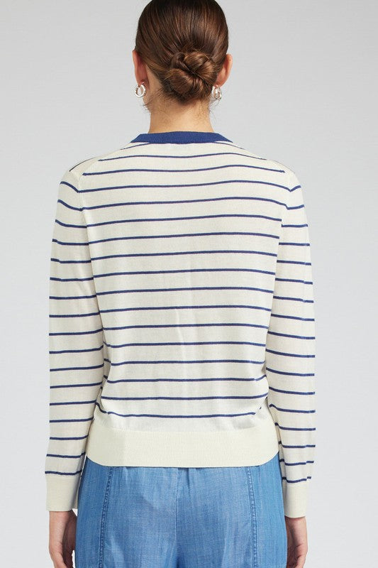 Long-Sleeve Round Neck Pullover Sweater