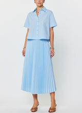 Cropped Pleated Back Shirt (2 Color Ways)