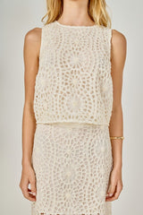 Textured Sleeveless Cropped Top