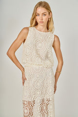 Textured Sleeveless Cropped Top