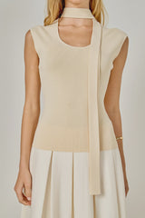 Neckband Knitted Top