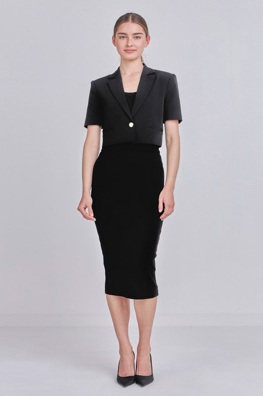 Cropped Short Sleeve Blazer (Black, White)