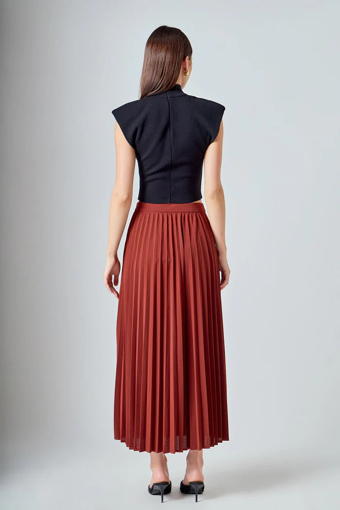 Sophisticated Pleated Maxi Skirt