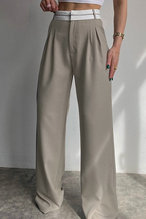 Contrast Pleated Trousers