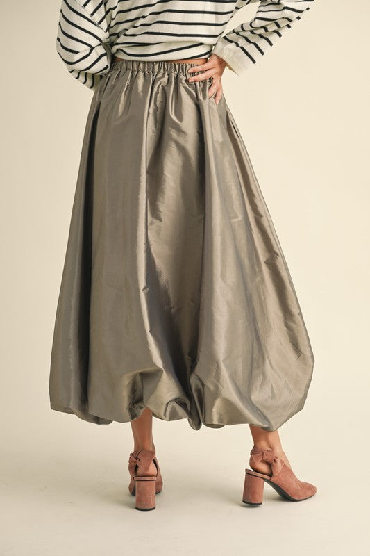 Back Elastic Waistband Maxi Bubble Skirt (2 Colors)