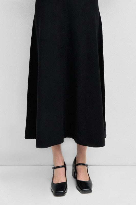 Feminine Norma Skirt (2 Color Ways)