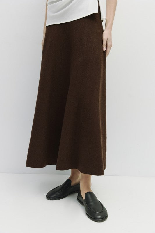 Feminine Norma Skirt (2 Color Ways)