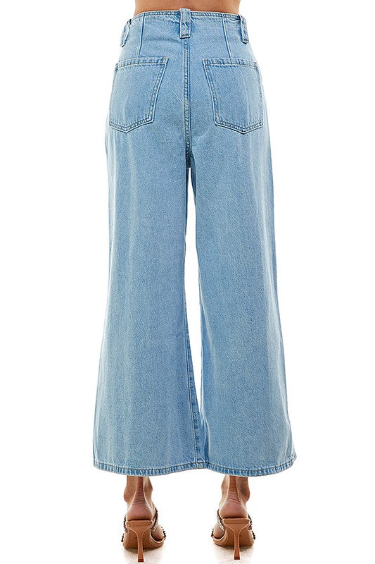 Cropped Wide Leg Jean